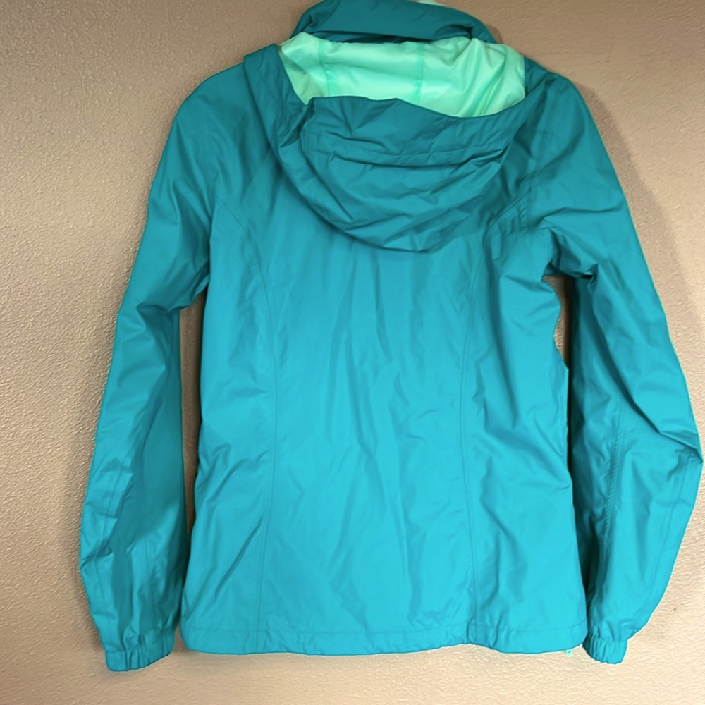 North Face rain jacket Size M - Picture 6 of 8